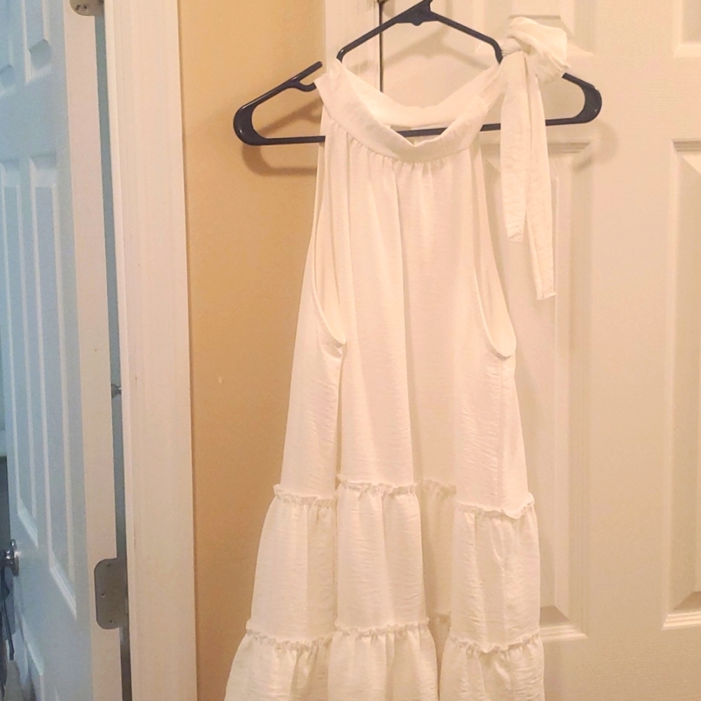 Fsl apparel, white tunic, small